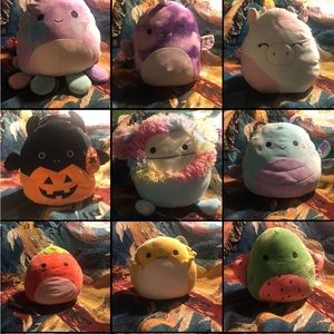 SQUISHMALLOWS